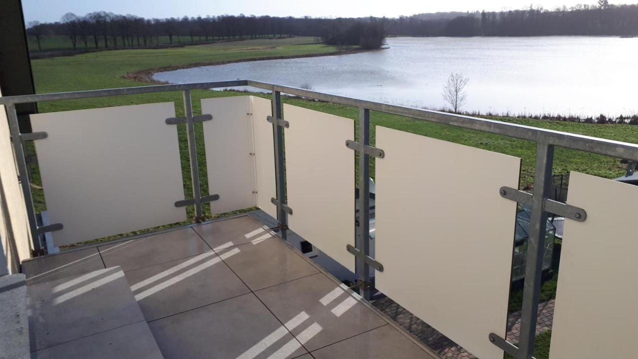 Dachgeschosswohnung Mit Seeblick Ahrensbok Kültér fotó