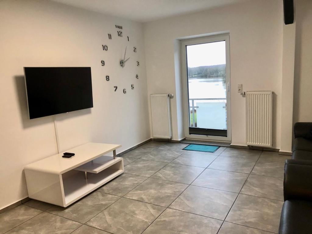 Dachgeschosswohnung Mit Seeblick Ahrensbok Kültér fotó