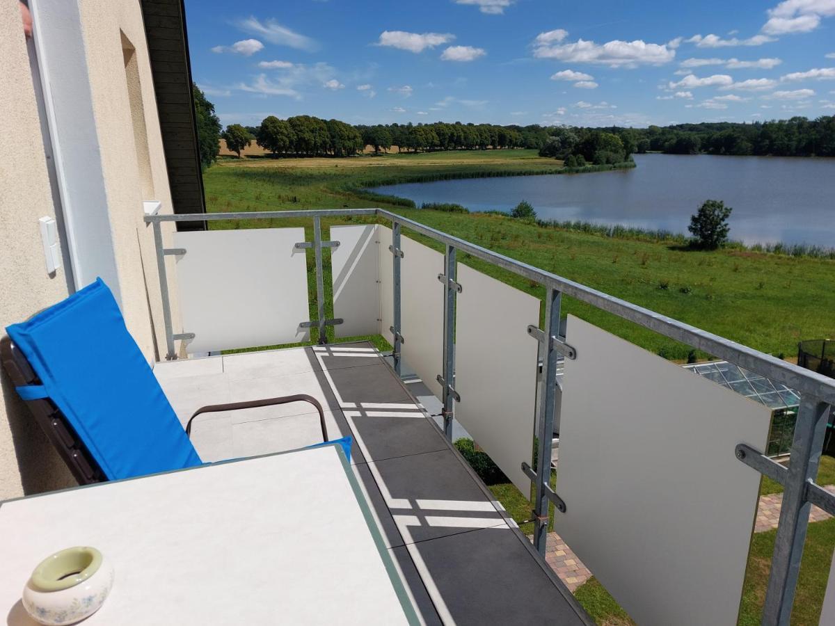 Dachgeschosswohnung Mit Seeblick Ahrensbok Kültér fotó